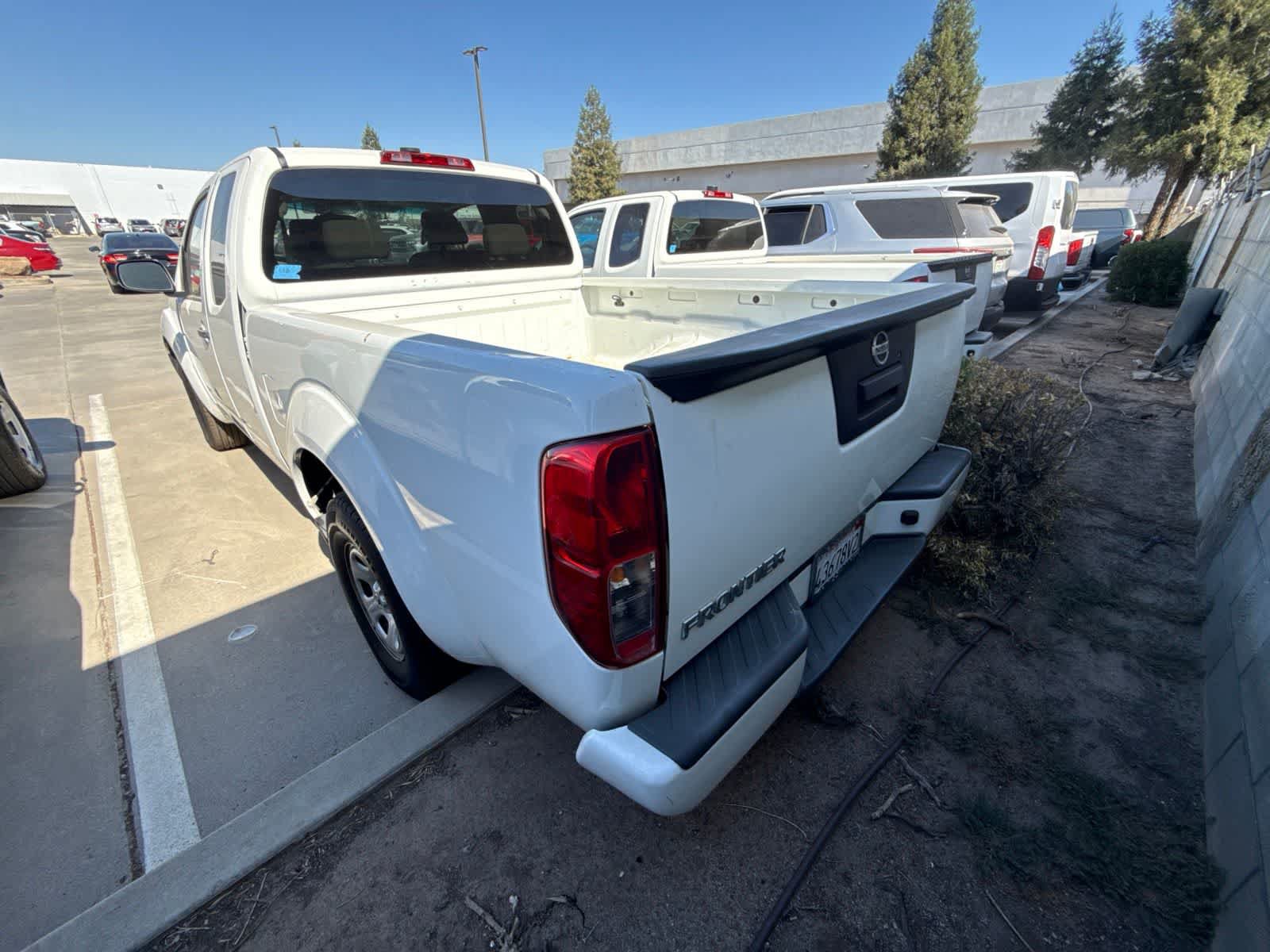 Used 2019 Nissan Frontier S RWD image 4