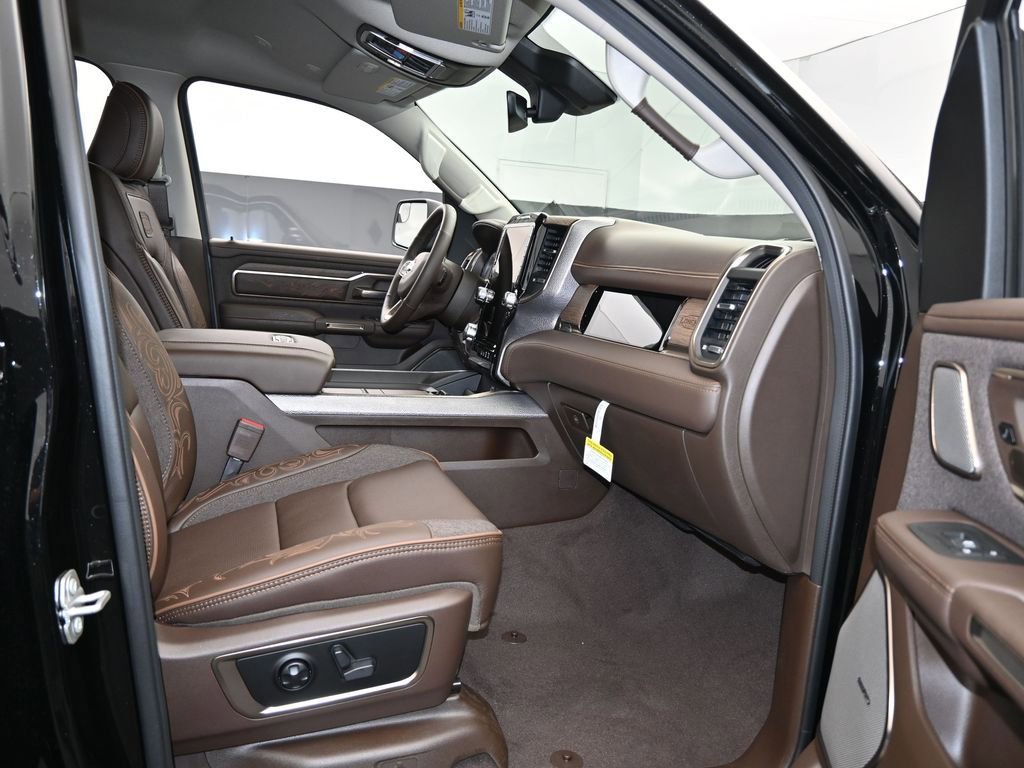 New 2025 RAM 1500 Limited image 31