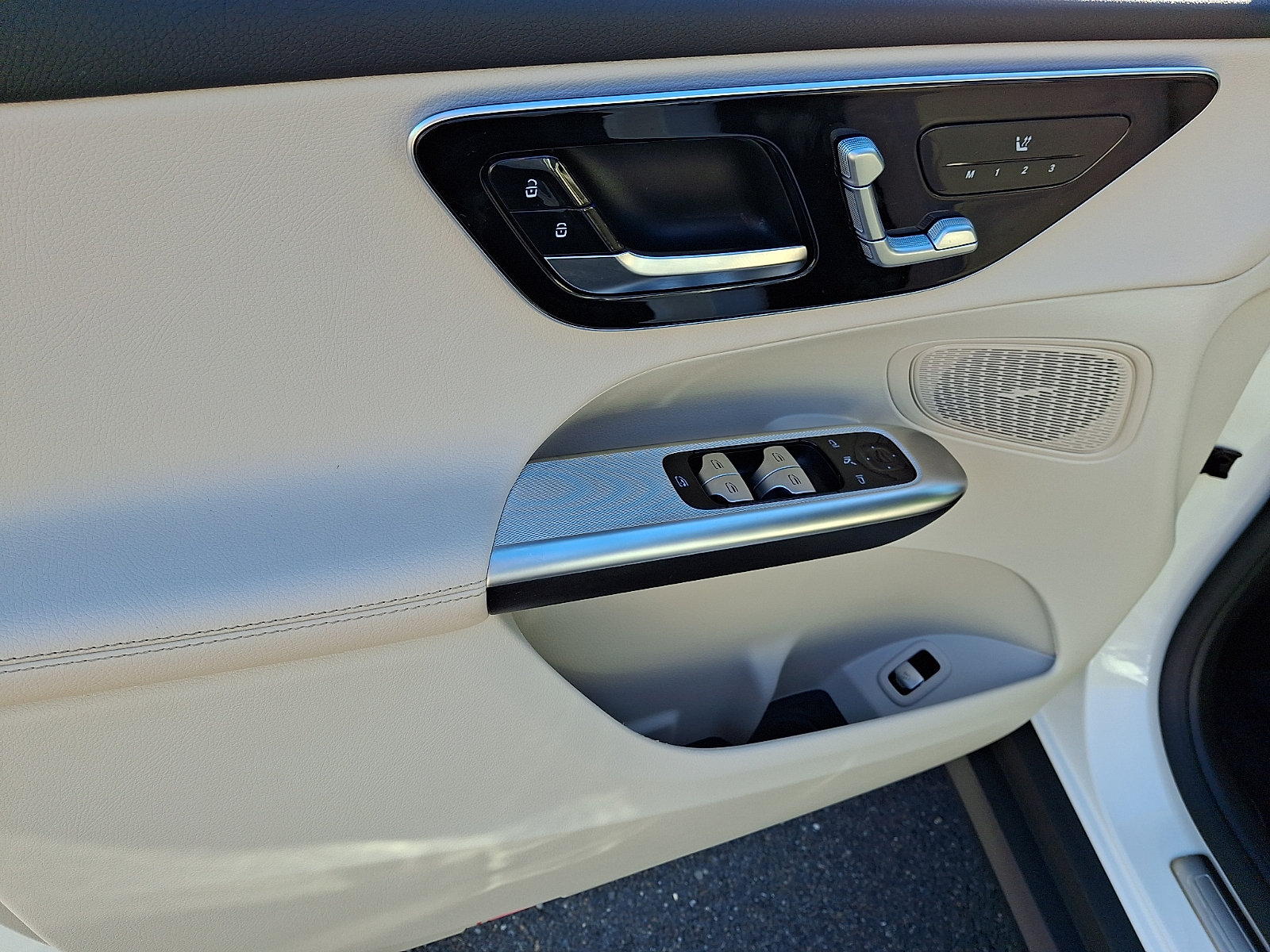Certified 2026 Mercedes-Benz GLC 300 4MATIC image 12