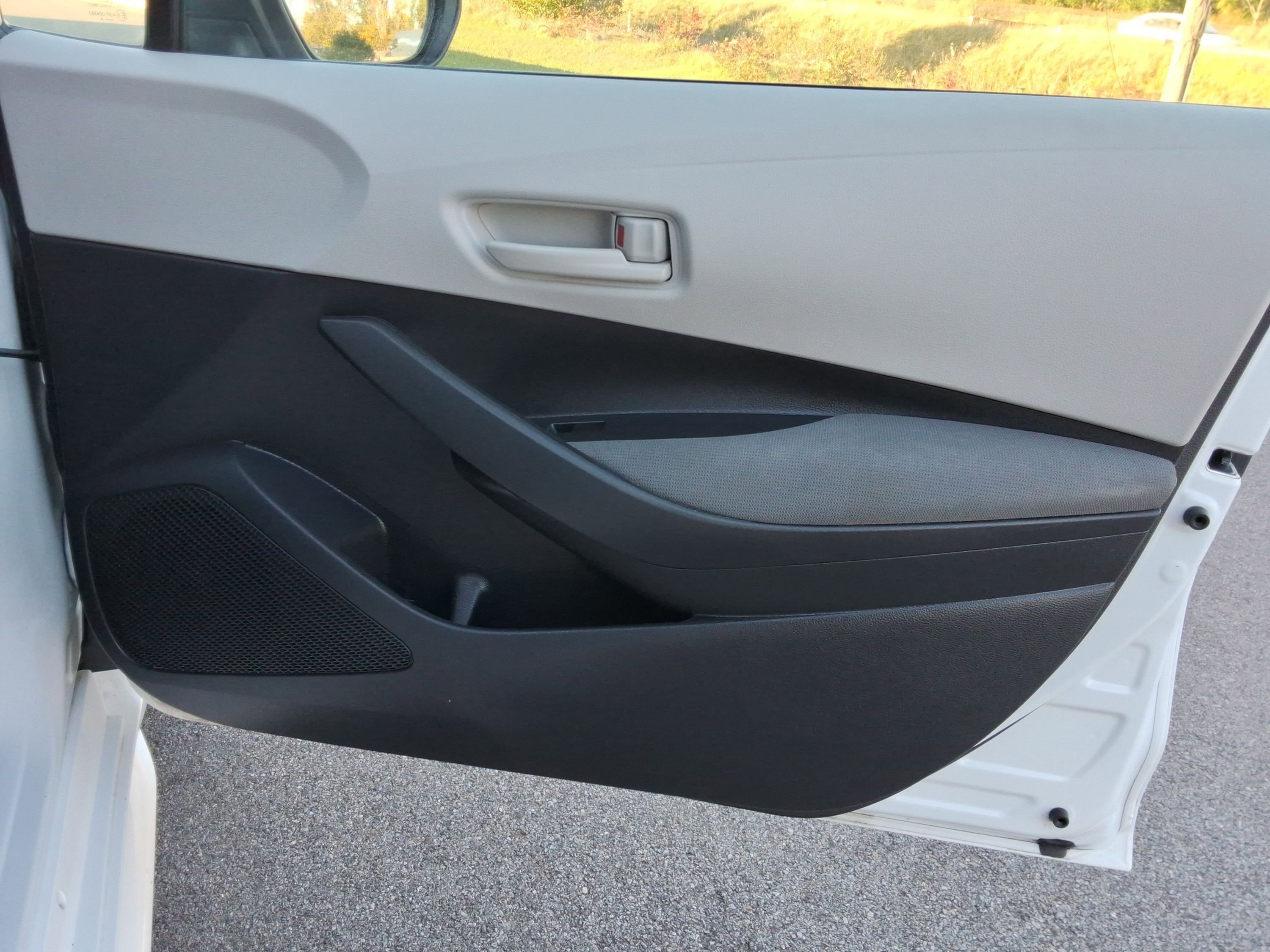 Used 2023 Toyota Corolla LE image 24