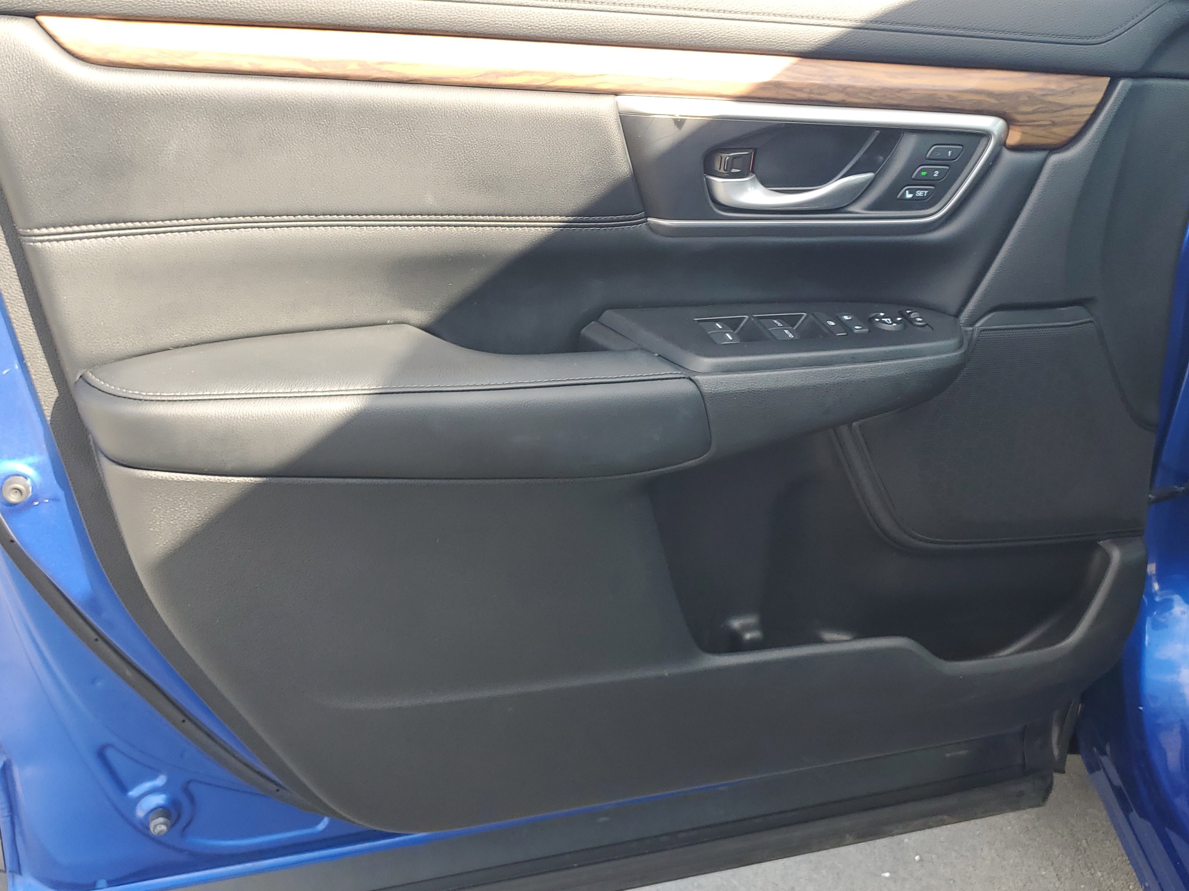 Used 2020 Honda CR-V Touring image 21