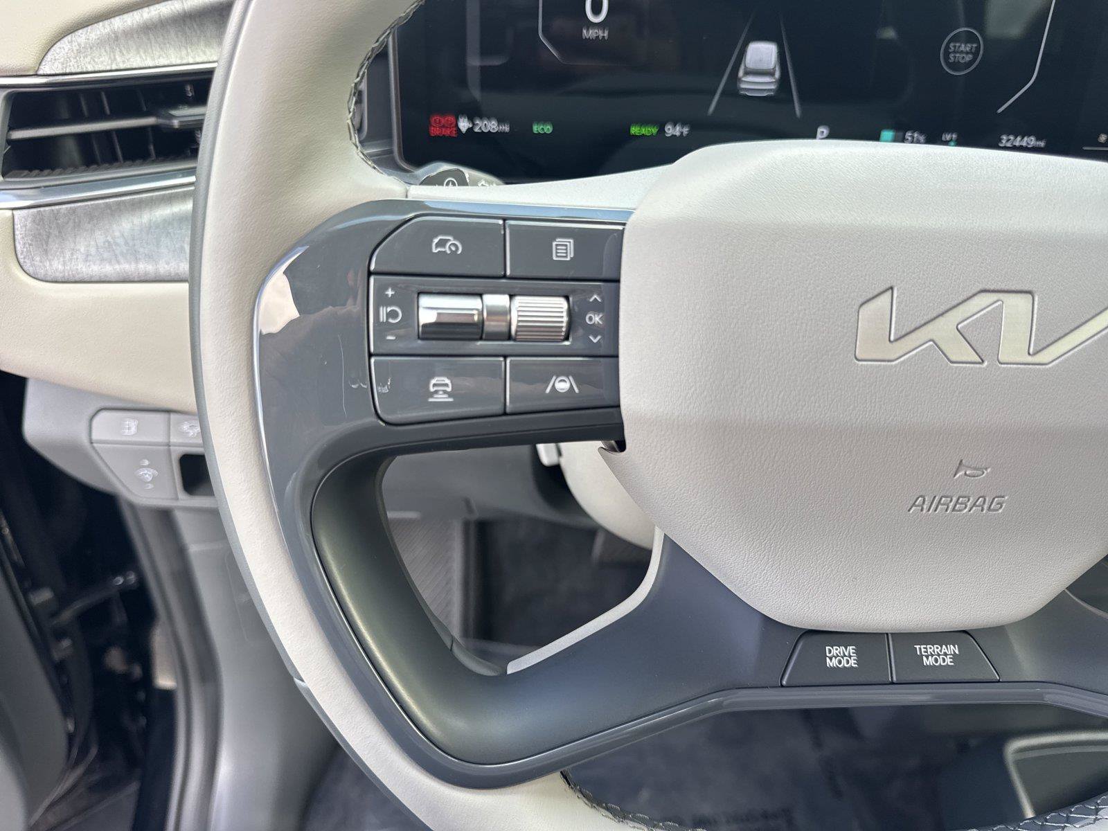 Used 2026 Kia EV9 Land AWD/4WD image 12