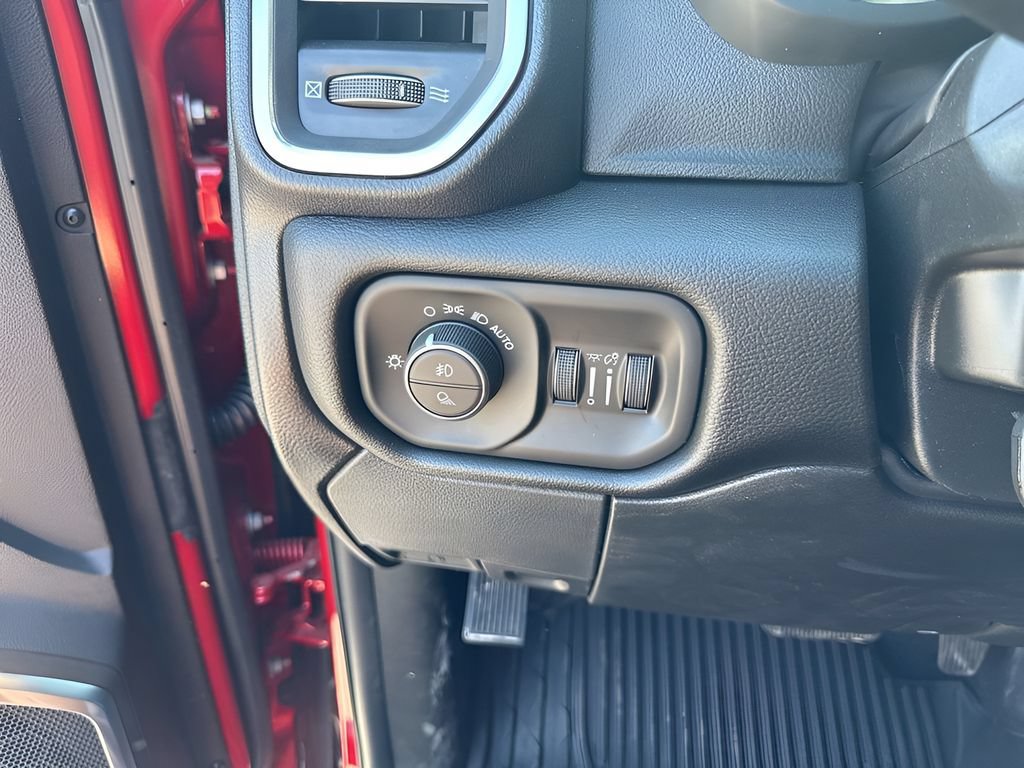 New 2026 RAM 3500 Laramie w/ Towing Technology Group AWD/4WD image 30