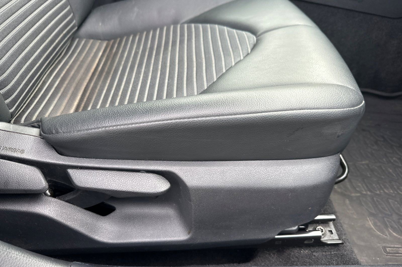 Used 2024 Toyota Camry SE image 22