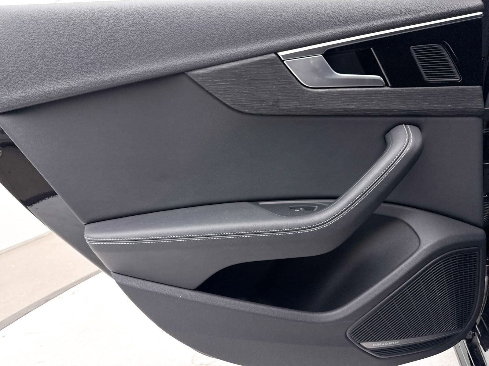 Used 2024 Audi A4 2.0T Premium Plus image 30