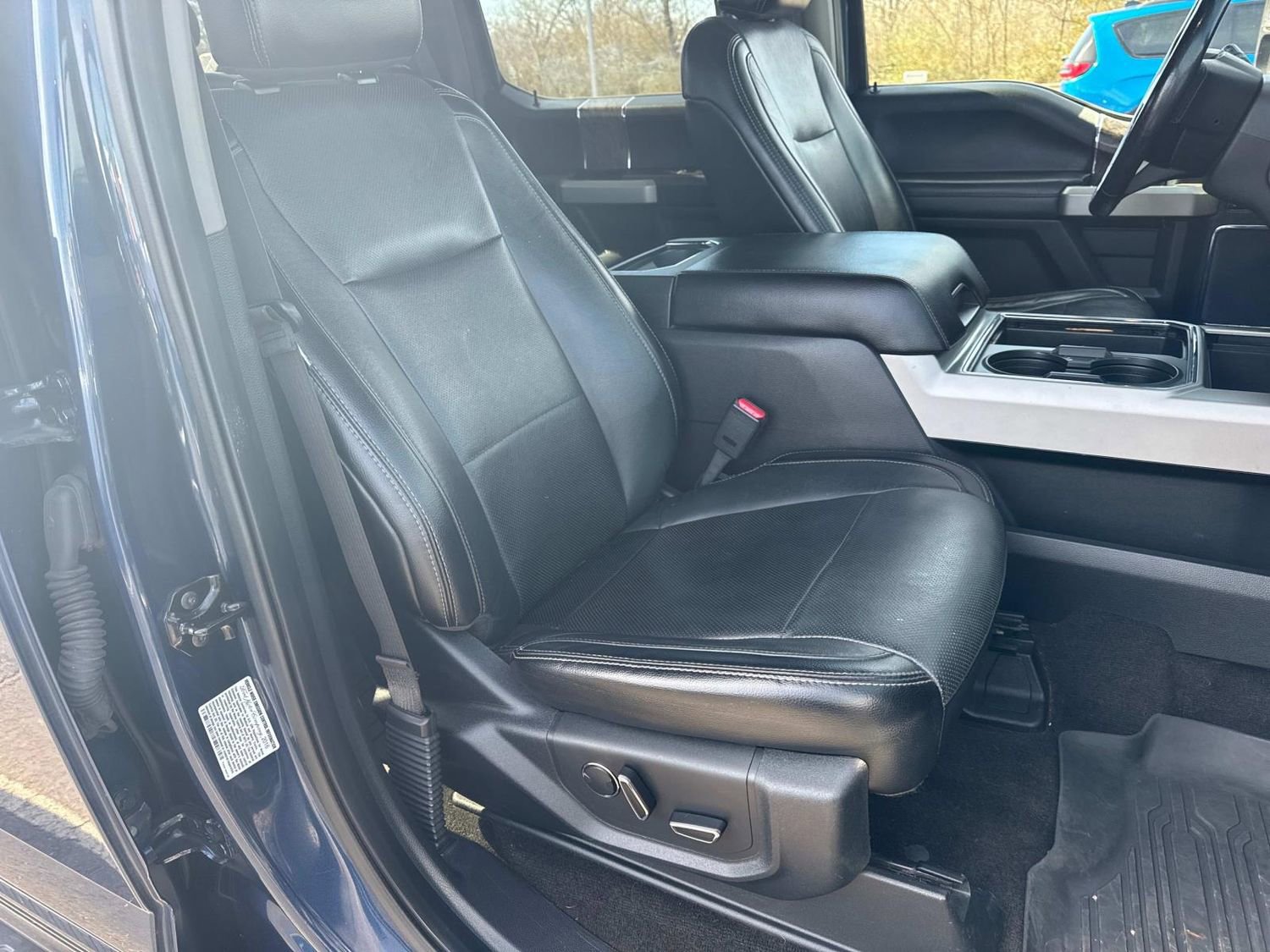 Used 2017 Ford F350 Lariat w/ Lariat Ultimate Package image 23