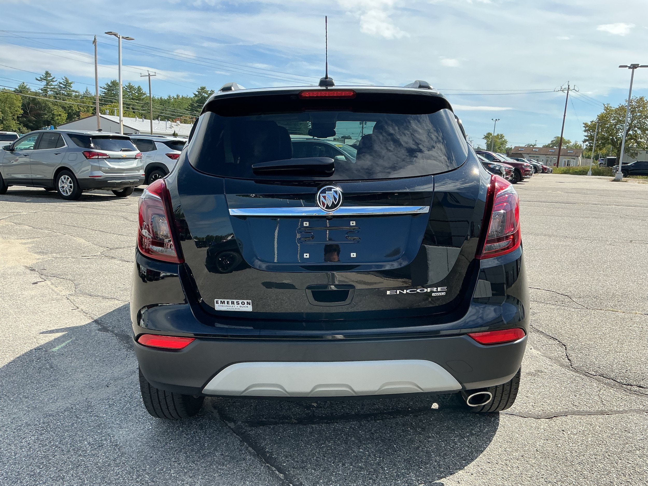 Certified 2022 Buick Encore Preferred AWD/4WD image 4