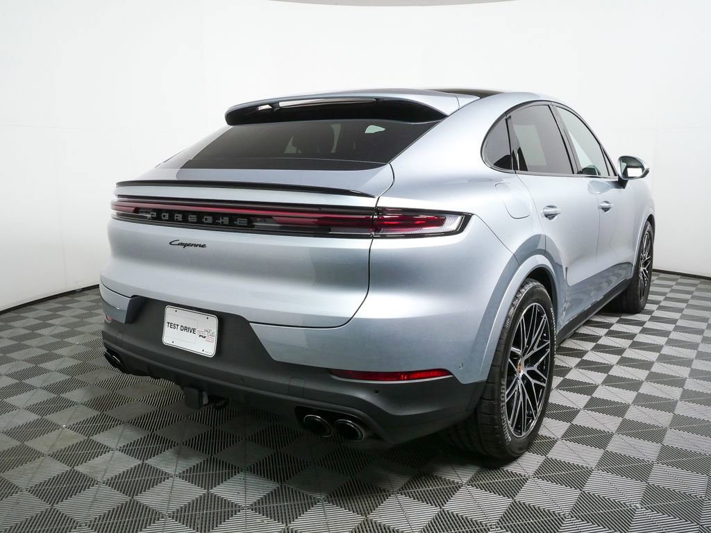 Certified 2026 Porsche Cayenne Coupe image 30