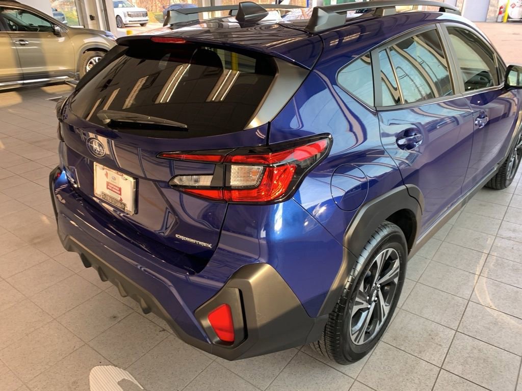 Certified 2025 Subaru Crosstrek 2.0i Premium image 17