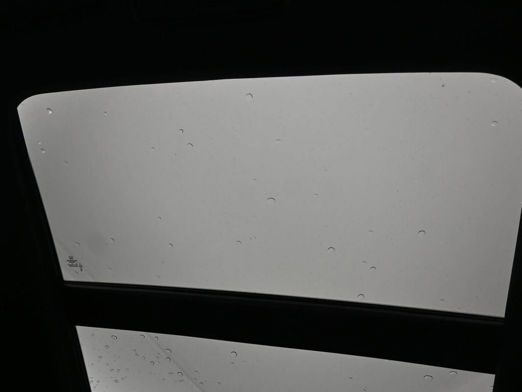 Used 2025 Honda Pilot TrailSport image 24