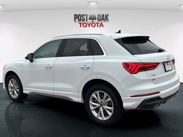 Used 2022 Audi Q3 2.0T Premium Plus w/ Premium Plus Package image 5