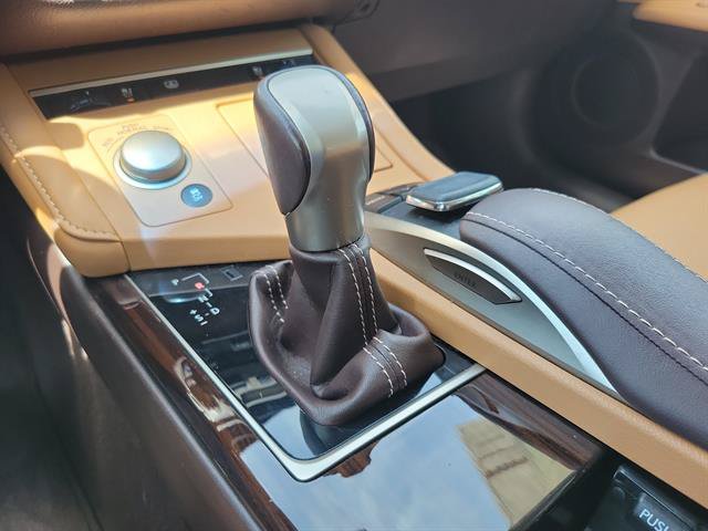 Used 2016 Lexus ES 350 w/ Luxury Package w/Wood Trim FWD image 50