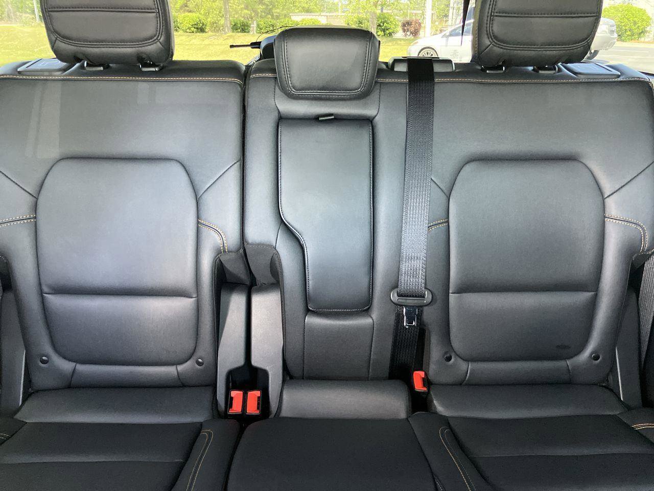 Used 2024 Ford Bronco Badlands image 34