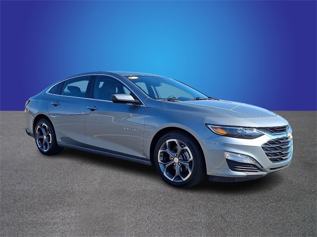 Used 2024 Chevrolet Malibu LT image 3