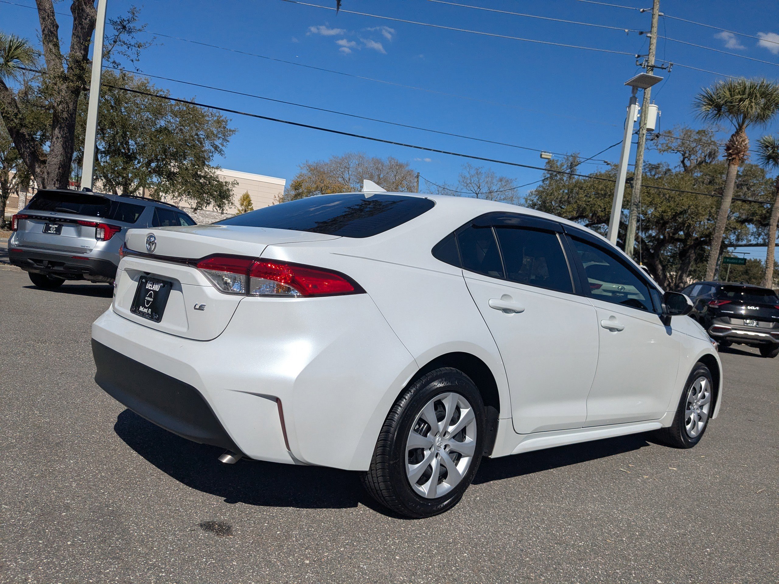 Used 2023 Toyota Corolla LE image 4