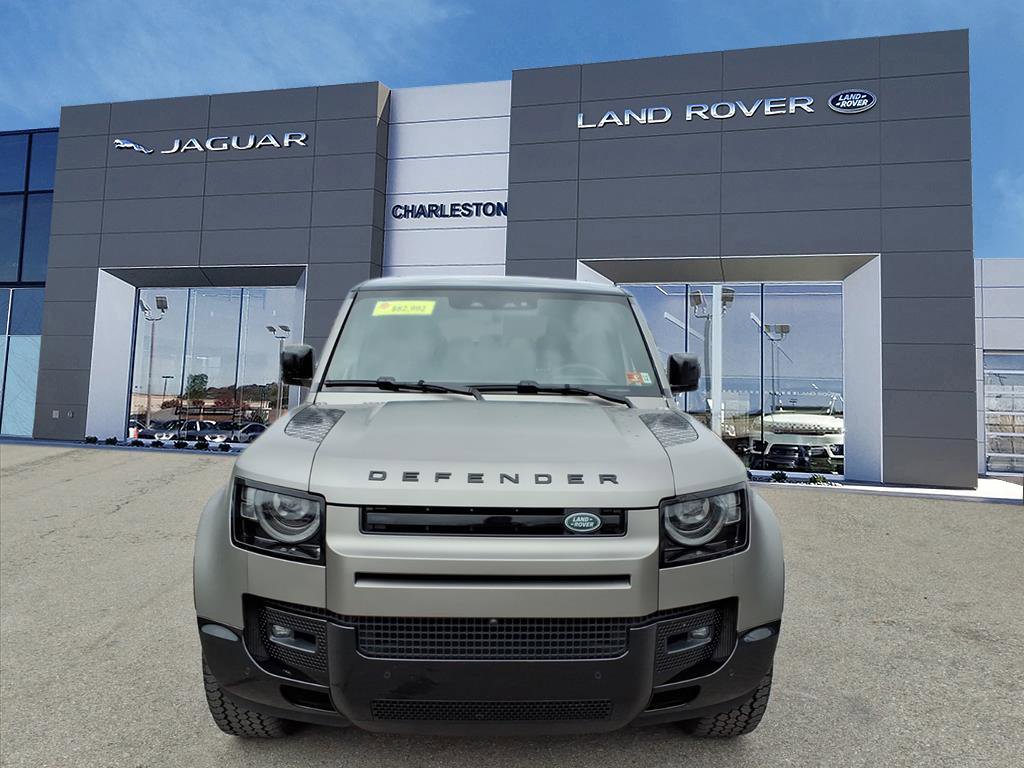 Certified 2025 Land Rover Defender 110 X-Dynamic SE image 8