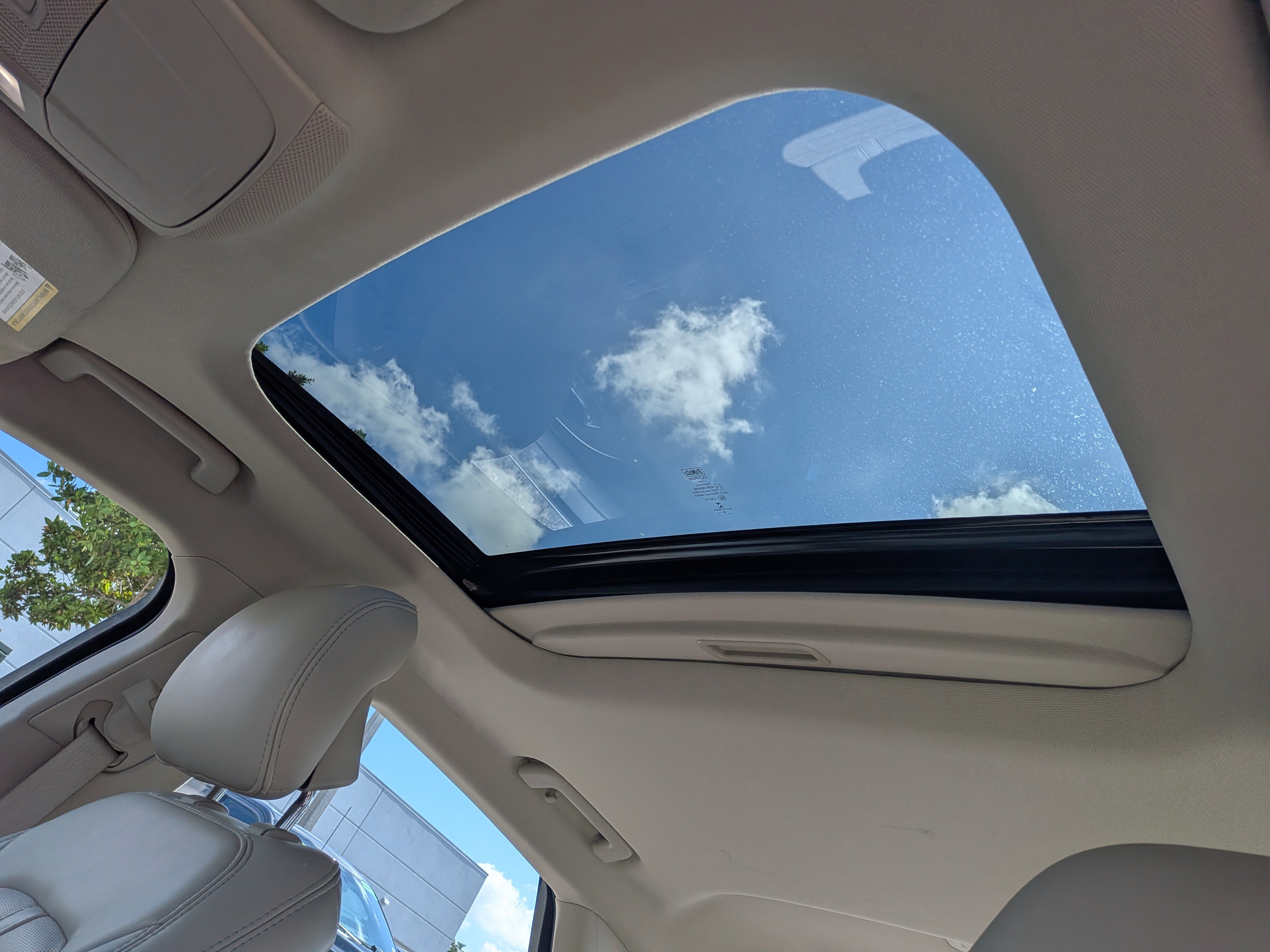 Used 2019 Lincoln MKZ Reserve FWD image 21