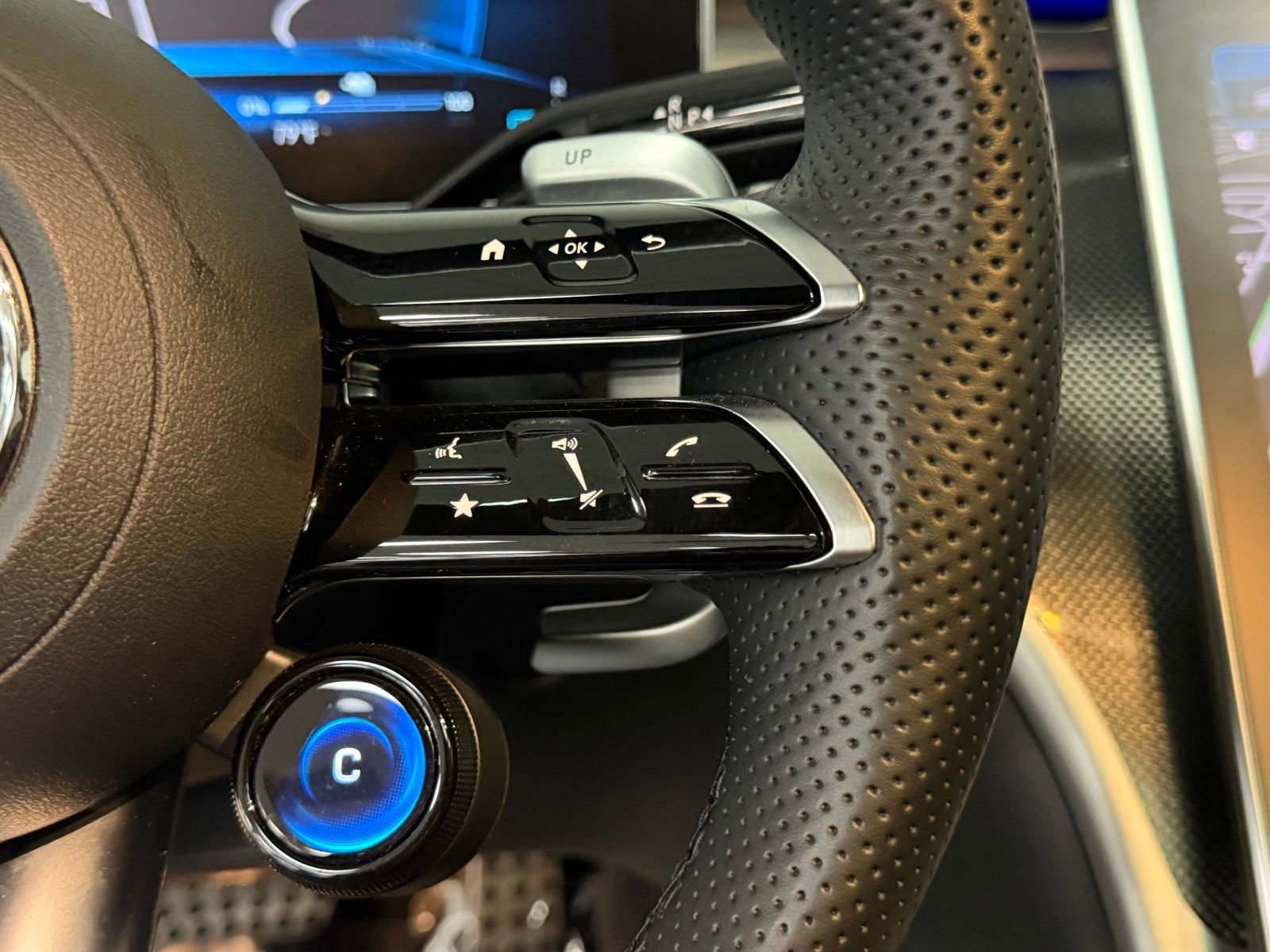 Used 2024 Mercedes-Benz C 63 AMG S image 31