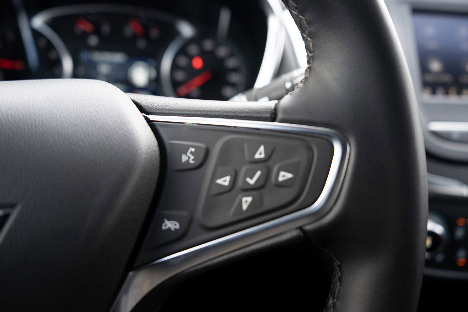 Used 2024 Chevrolet Equinox LT image 23