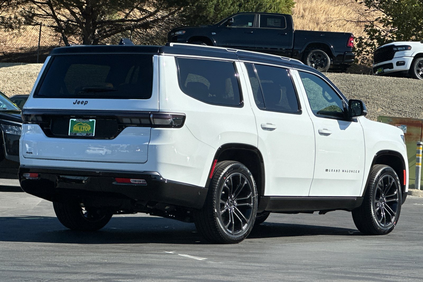 New 2026 Jeep Grand Wagoneer Summit AWD/4WD image 4