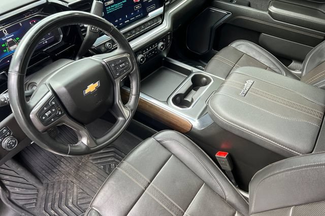 Used 2024 Chevrolet Silverado 3500 High Country w/ High Country Premium Package AWD/4WD image 9