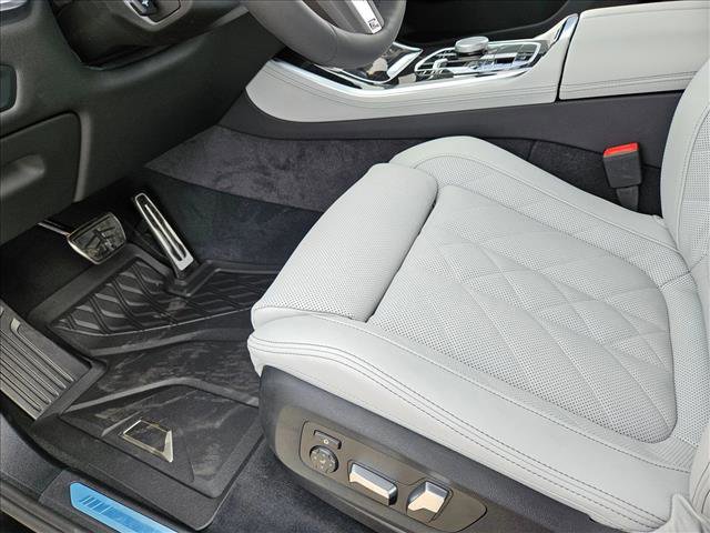 New 2026 BMW X5 sDrive40i w/ M Sport Package image 4