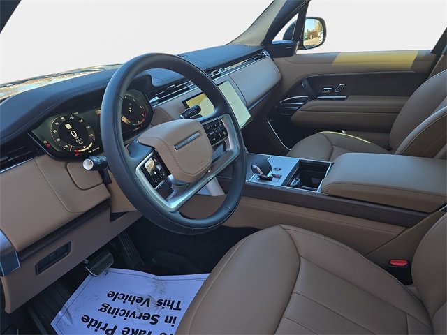 New 2026 Land Rover Range Rover Long Wheelbase SE image 12