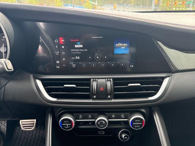 Used 2023 Alfa Romeo Giulia Estrema image 27