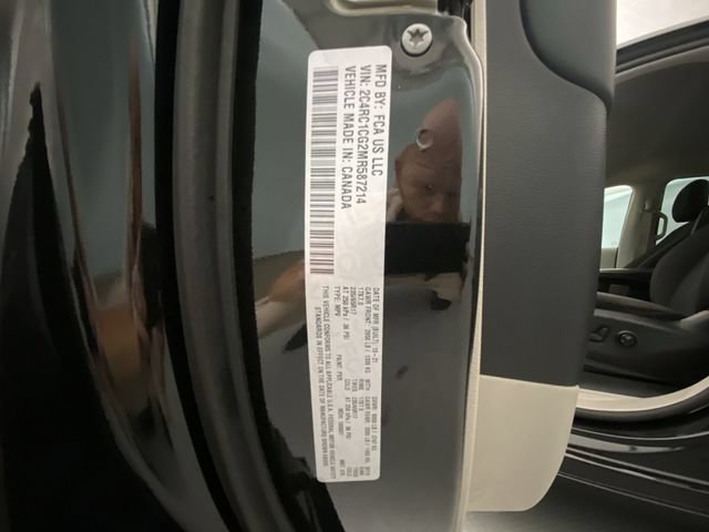 Used 2021 Chrysler Voyager LX w/ Cold Weather Group FWD image 27
