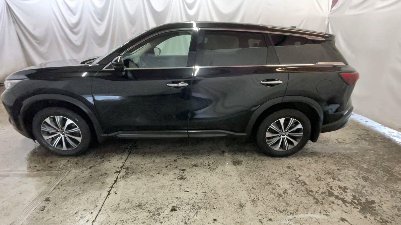 Used 2025 INFINITI QX60 Pure AWD/4WD image 12