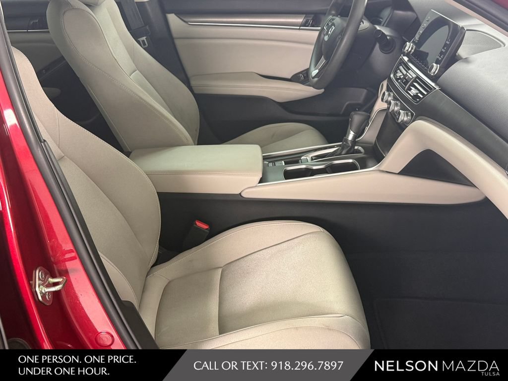 Used 2018 Honda Accord LX image 40