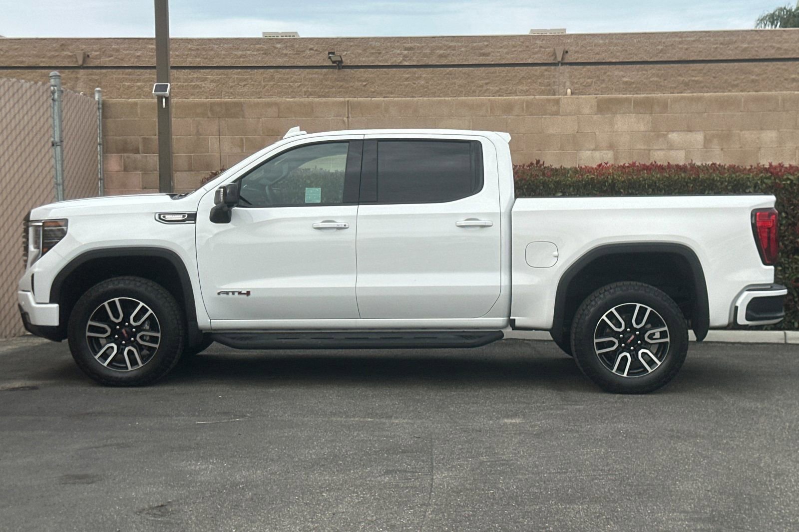 Certified 2026 GMC Sierra 1500 AT4 w/ AT4 Premium Package image 7