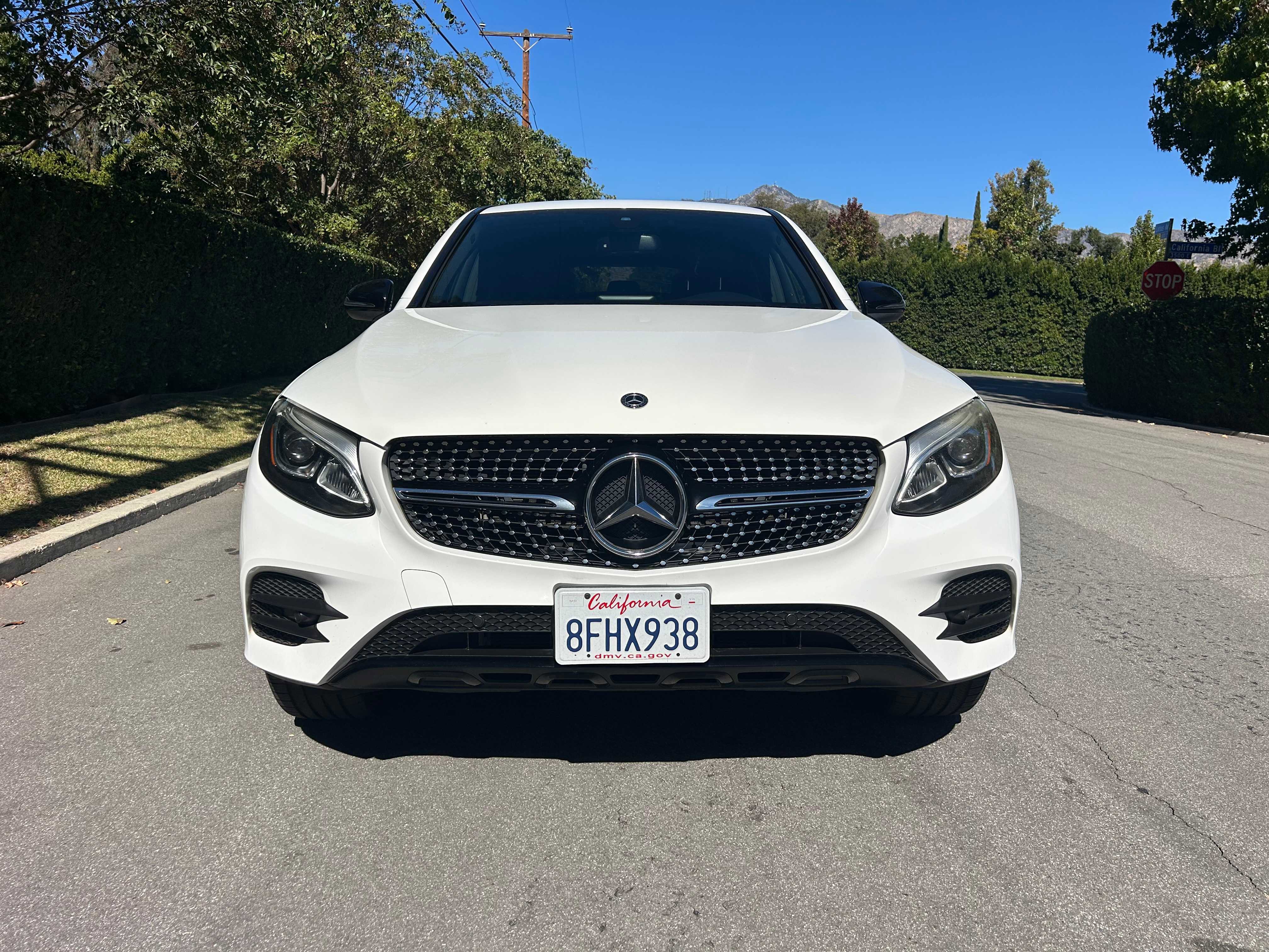 Used 2019 Mercedes-Benz GLC 300 4MATIC Coupe image 2