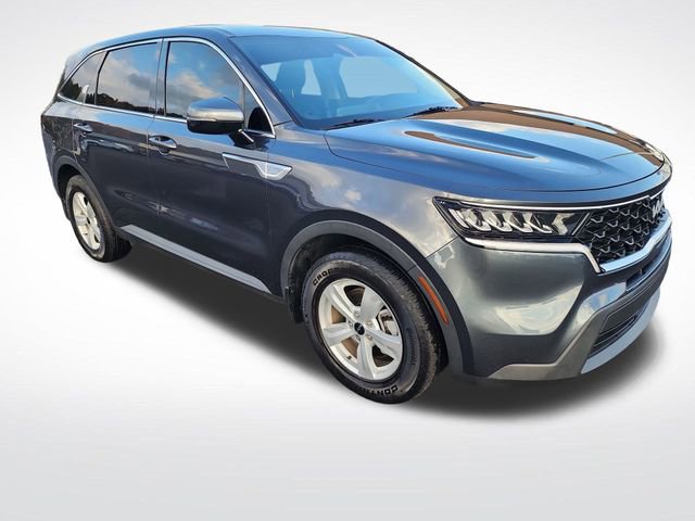 Used 2023 Kia Sorento LX image 7