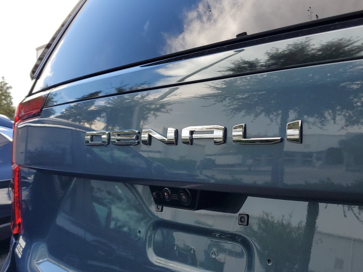 New 2026 GMC Yukon XL Denali Ultimate AWD/4WD image 9