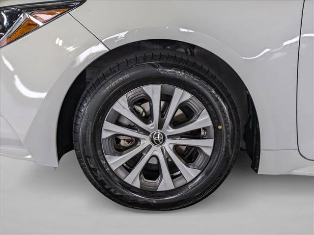 Used 2022 Toyota Corolla LE w/ Carpet Mat Package (TMS) FWD image 22