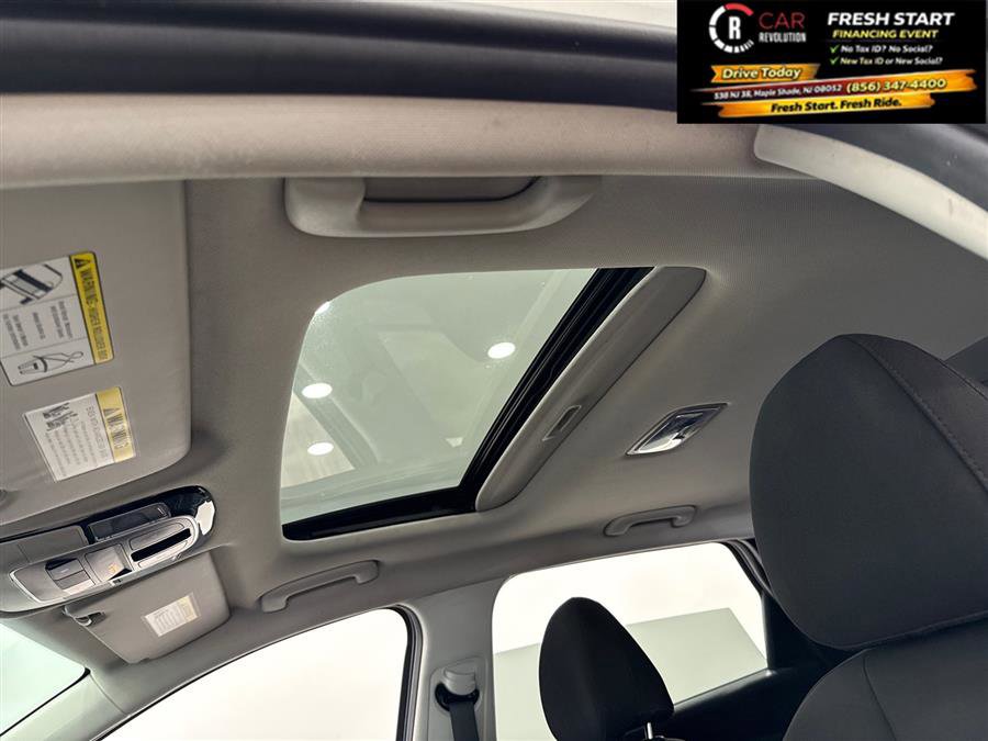 Used 2022 Hyundai Tucson SEL w/ Convenience Package AWD/4WD image 16