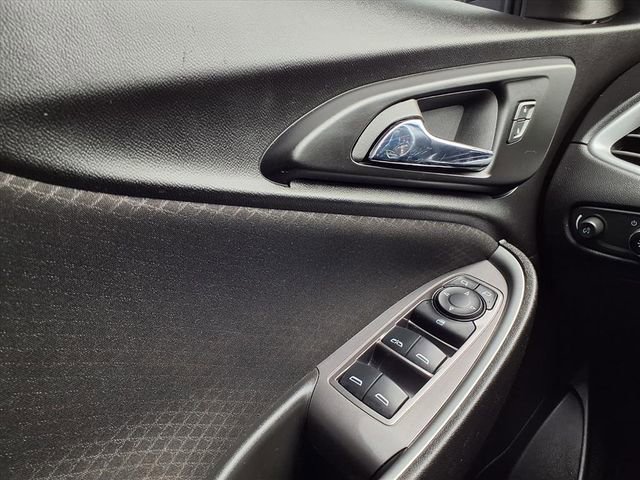 Used 2023 Chevrolet Malibu LT image 19