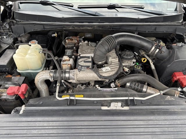 Used 2017 Nissan Titan SV image 45