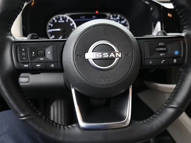 Used 2025 Nissan Pathfinder SL FWD image 15