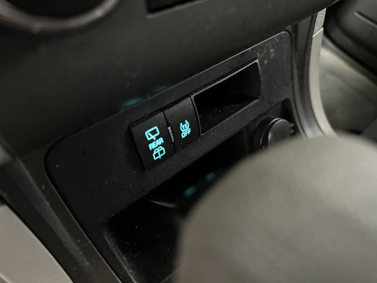 Used 2012 Chevrolet Traverse LS FWD image 39