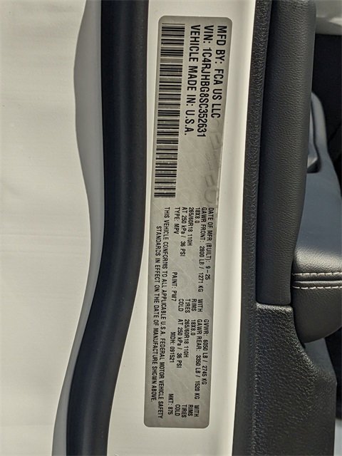 New 2025 Jeep Grand Cherokee Limited image 27