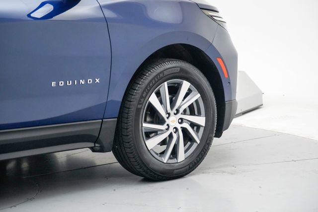 Used 2023 Chevrolet Equinox Premier image 12