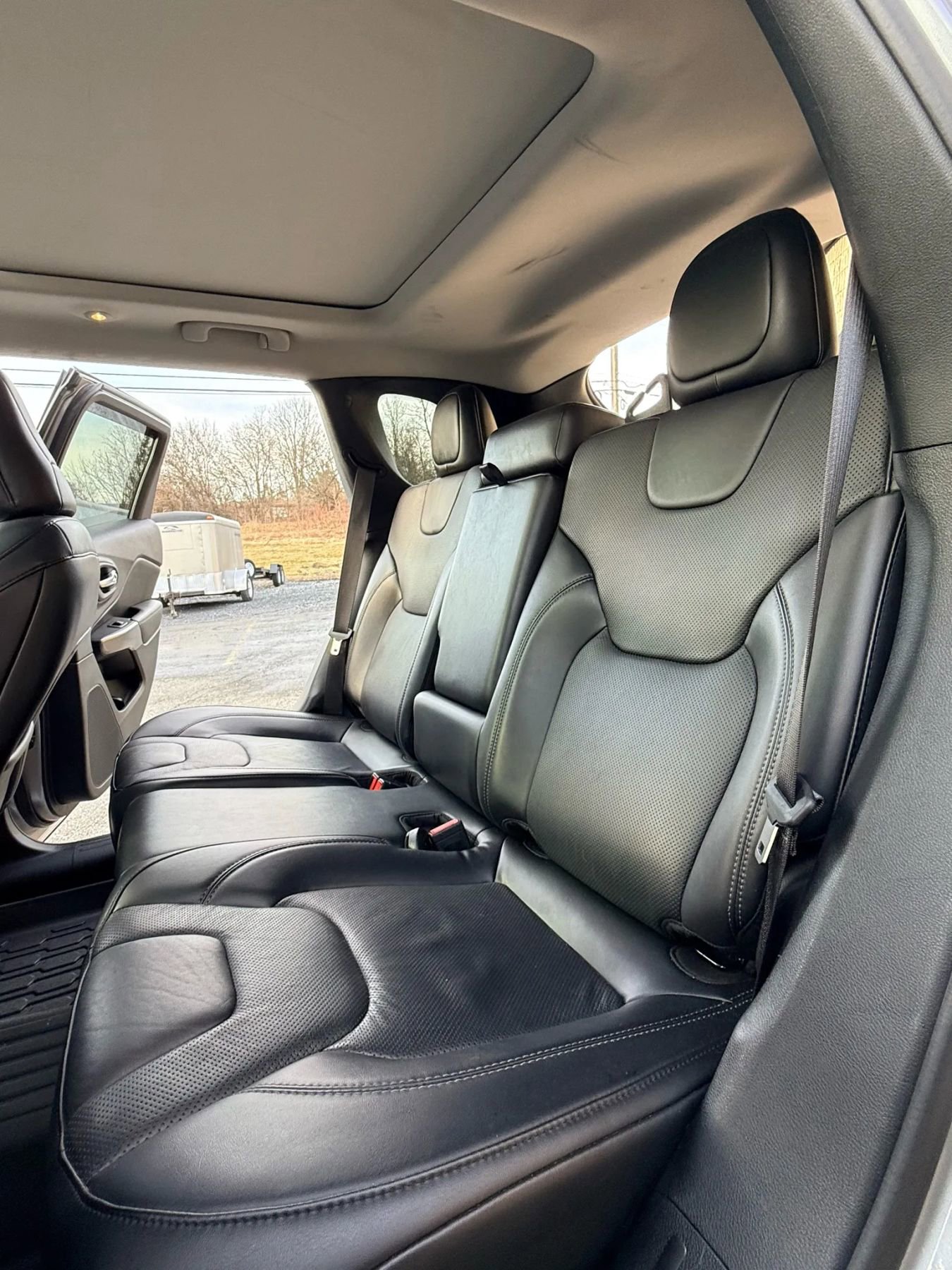Used 2020 Jeep Cherokee Limited AWD/4WD image 43