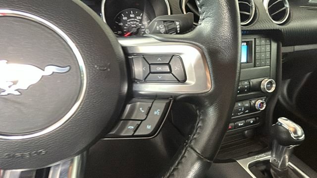 Used 2022 Ford Mustang Coupe RWD image 17