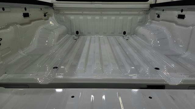 Certified 2025 Nissan Frontier SV RWD image 50