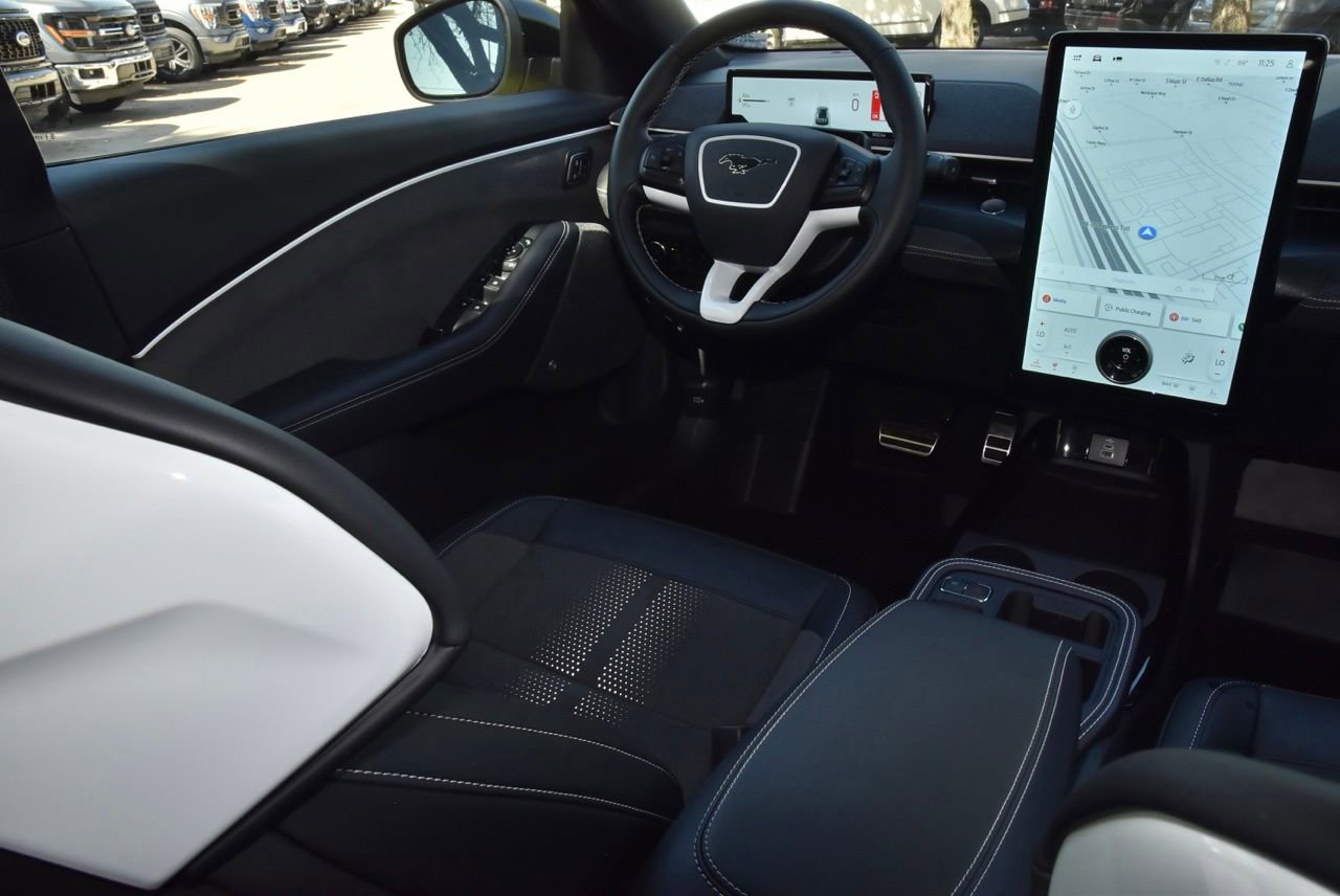 Certified 2025 Ford Mustang Mach-E GT w/ Interior Protection Package image 15