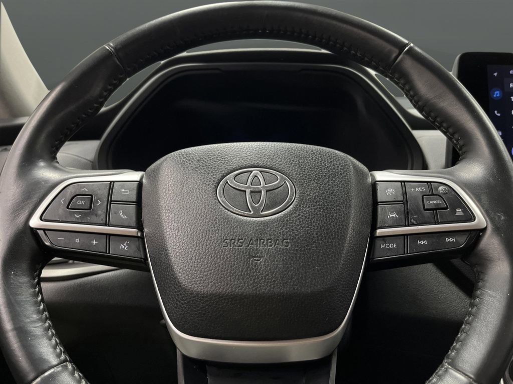 Used 2024 Toyota Grand Highlander XLE image 16