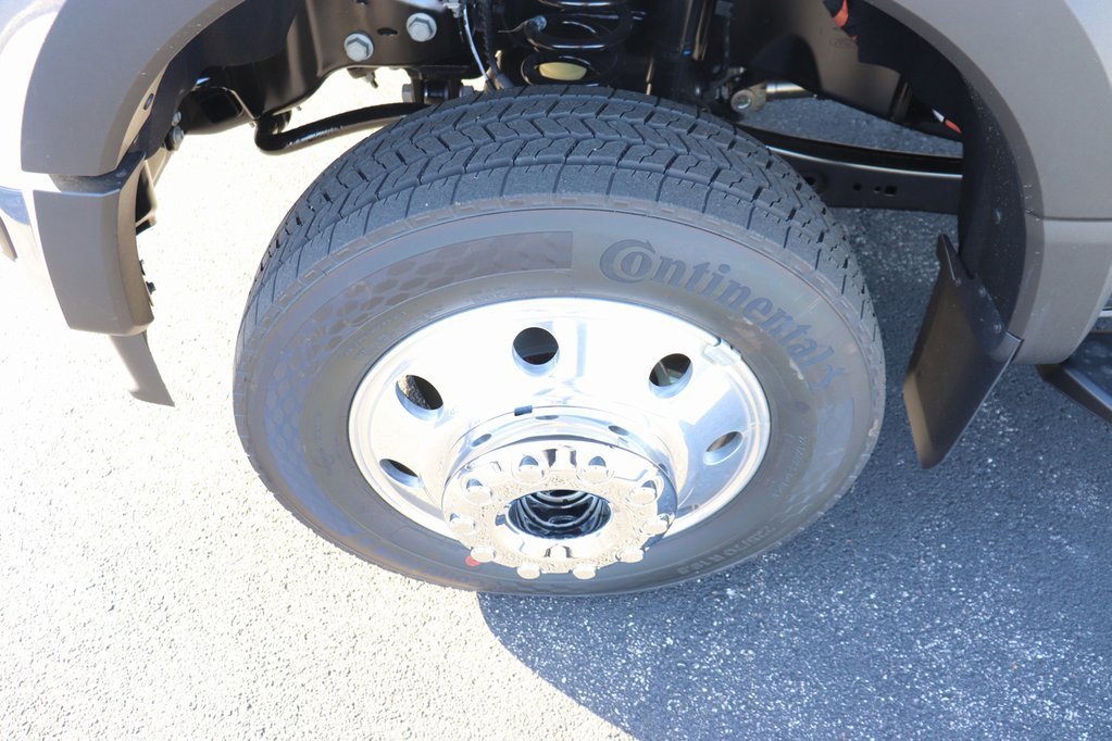 New 2026 Ford F450 XLT w/ XLT Value Package image 9
