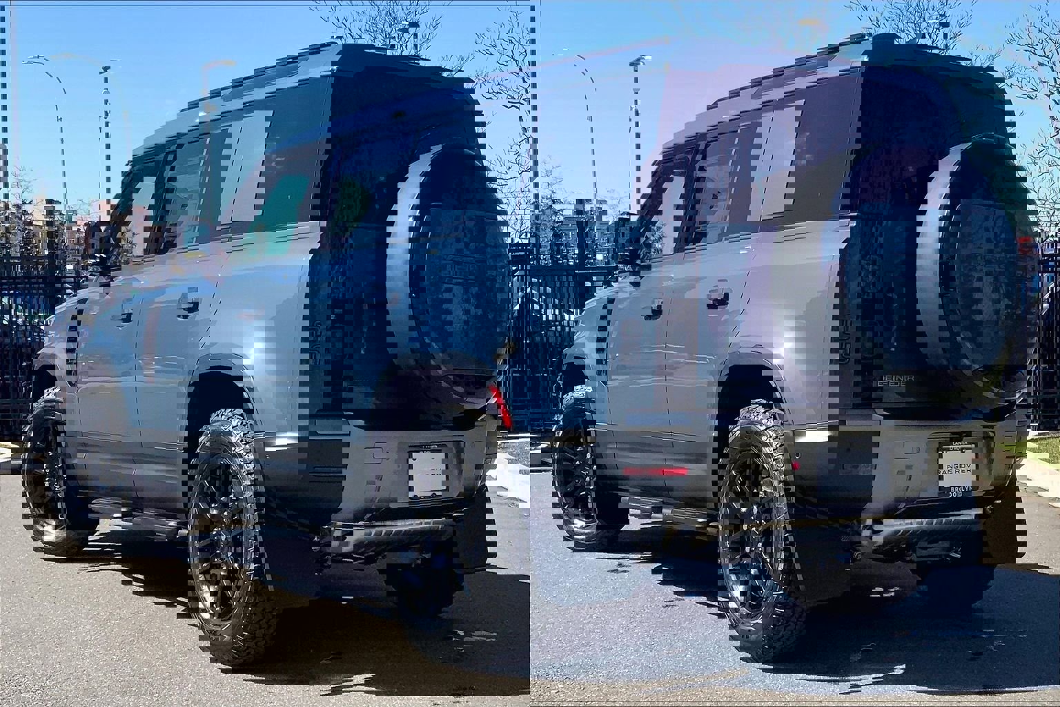 New 2026 Land Rover Defender 110 S image 12